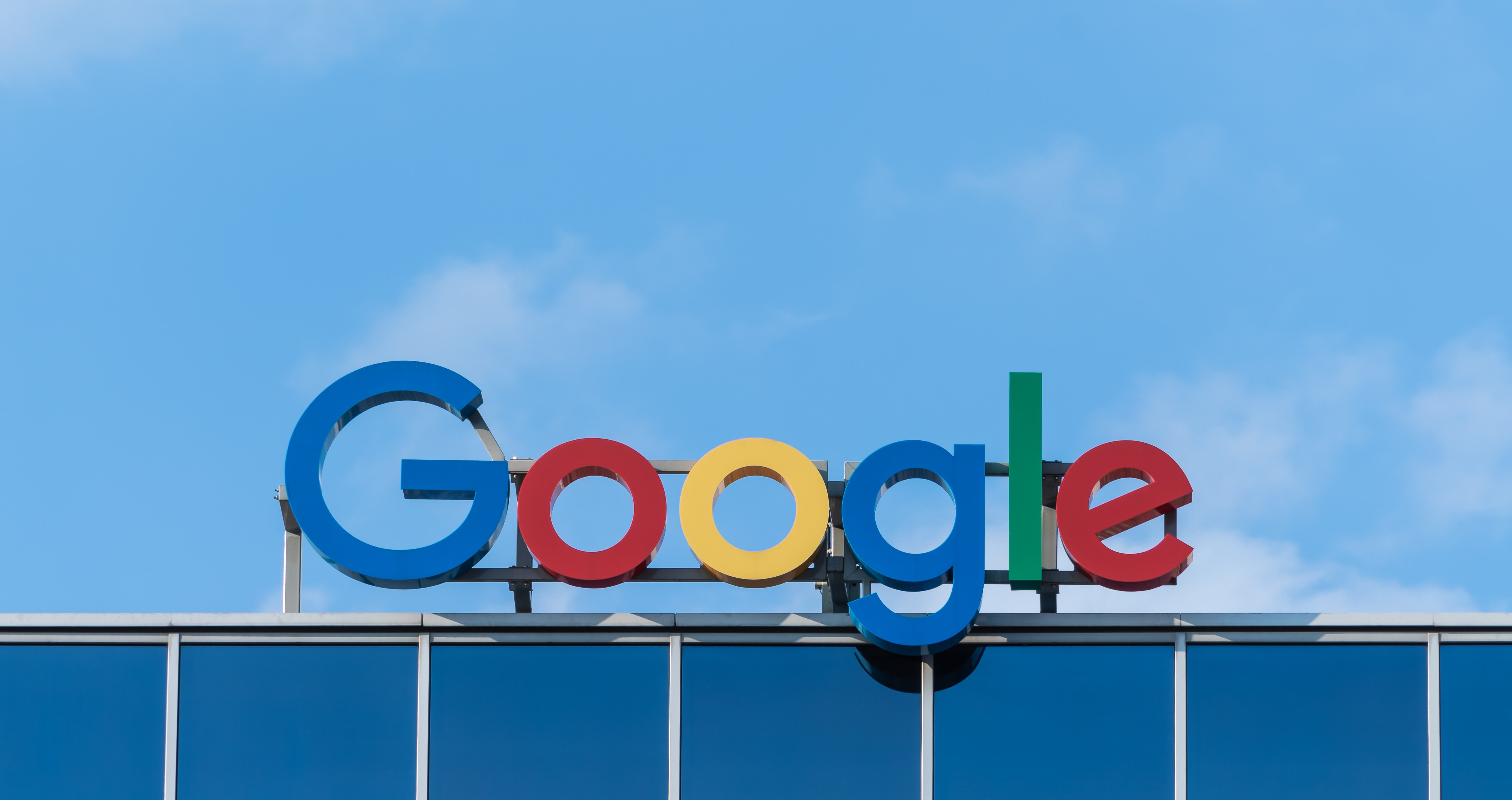 Google é a marca mais influente entre brasileiros, seguida por Samsung